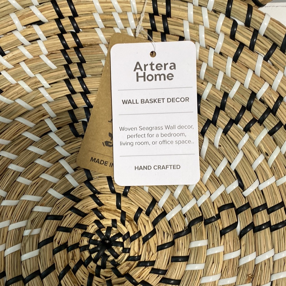 Home Decor Pair Of Artera Home Wall Baskets Woven Seagrass 13 Inches Round (2) - Picture 2 of 5